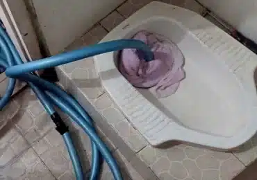 perbaikan wc mampet